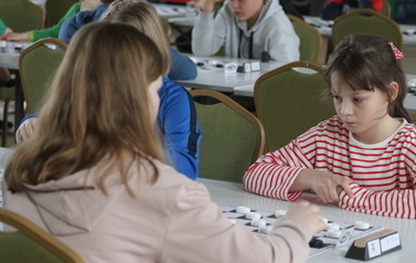 Warcaby (3)