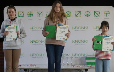 Warcaby (14)
