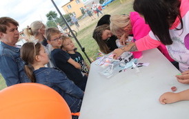 3167