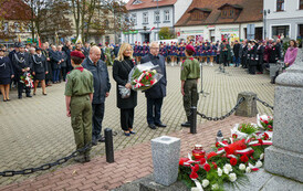 www 093 P2200038