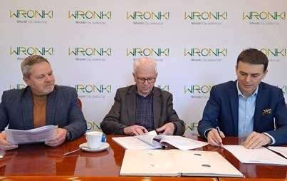 Zdjęcie do Umowa na przebudowę dr&oacute;g podpisana!