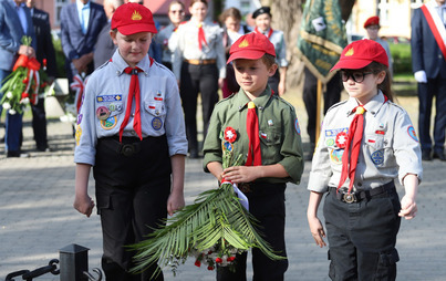 Zdjęcie do Oddaliśmy hołd Poległym 
