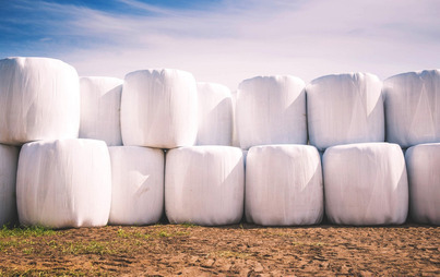 Zdjęcie do Zbieramy odpady rolnicze